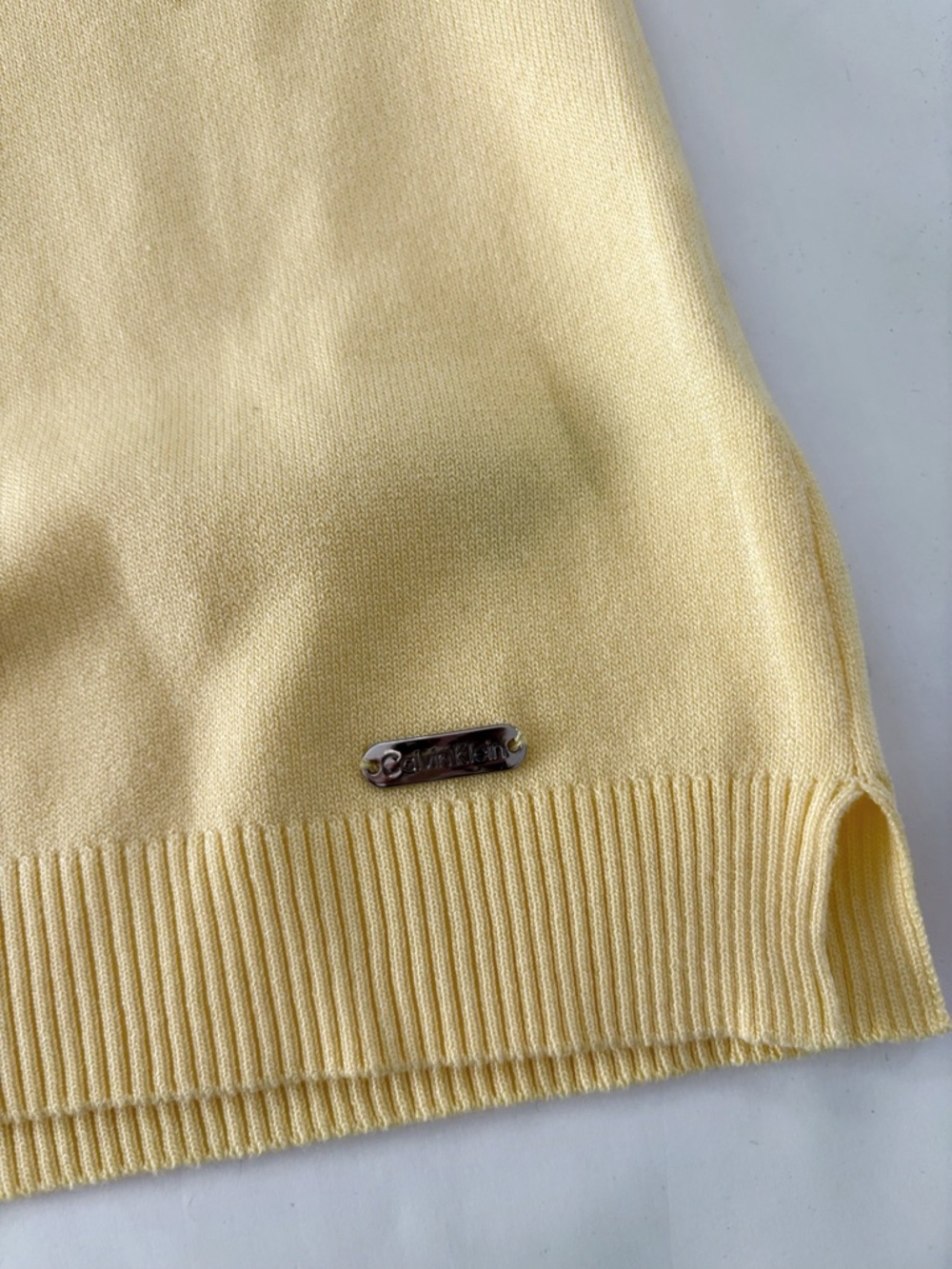 Calvin Klein Pale Yellow Short Sleeve Knit Tee - Picture 4 of 10